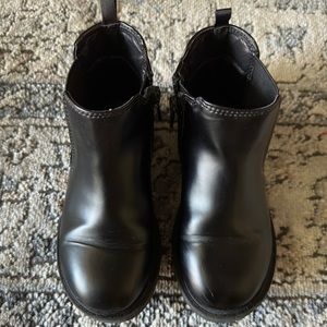 Gap Chelsea Boots